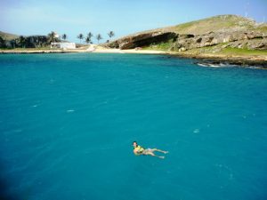 Abrolhos: como ir ao parque nacional ver as baleias jubarte