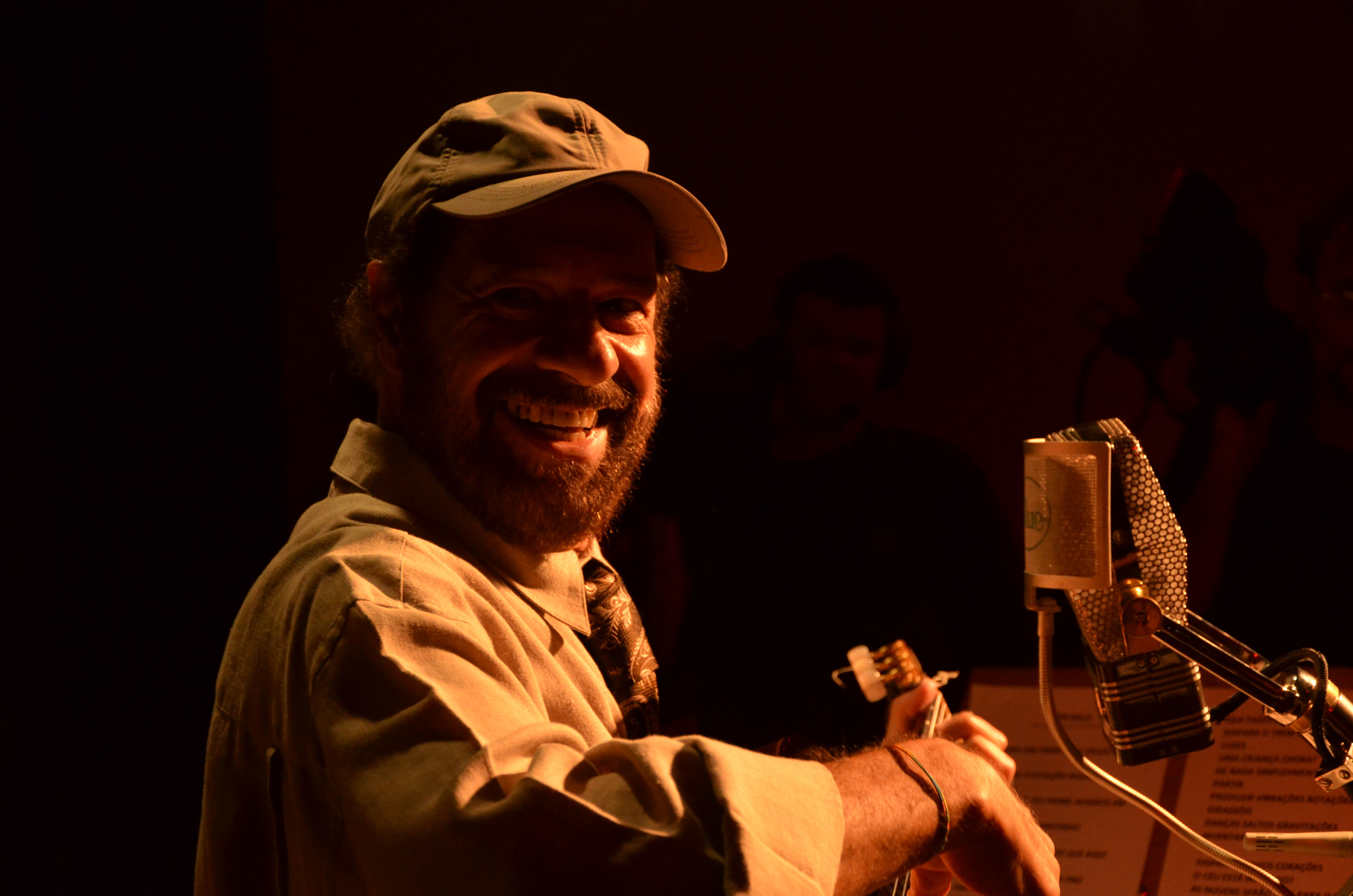 João Bosco apresenta Mano Que Zuera, no Teatro Porto Seguro, dia 14 de agosto