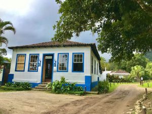 Ilhabela: Velinn Pousada Bromélias reúne conforto e natureza num só lugar!
