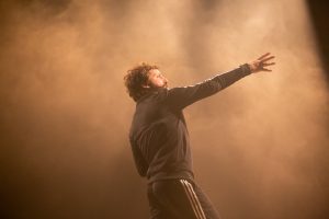 Últimos dias para assistir Sísifo, no Teatro Sérgio Cardoso!