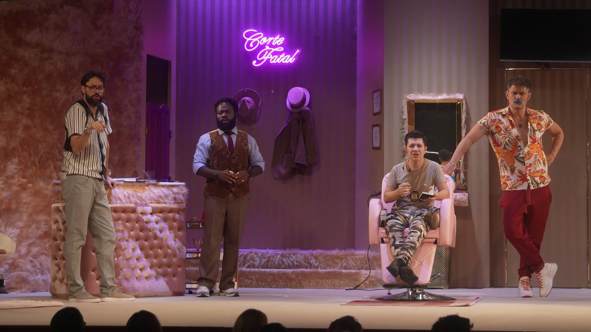 Com elenco estrelado, comédia policial Corte Fatal estreia no no Teatro UOL